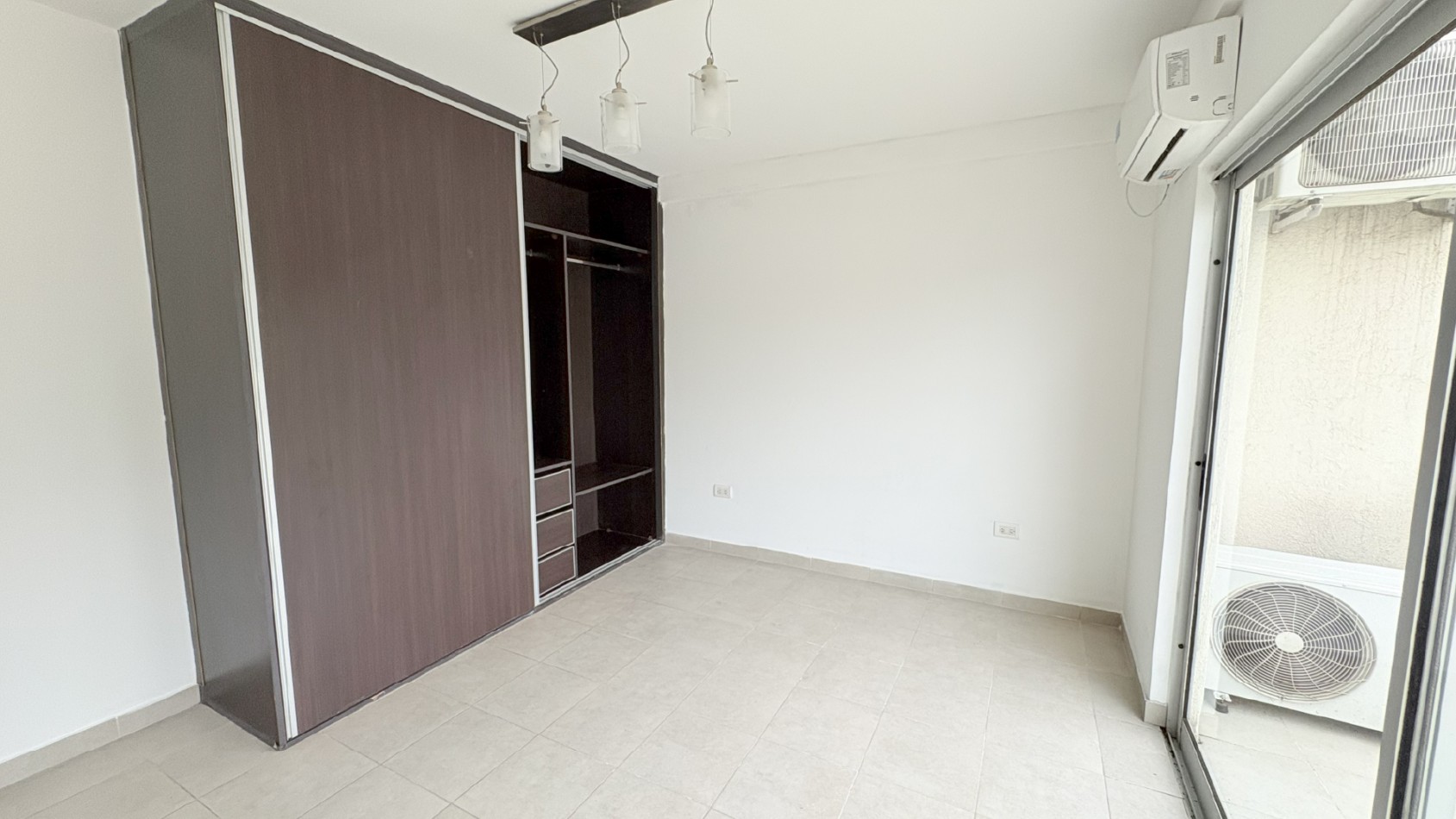 Duplex 4 ambientes en San Miguel - Belgrano 1975