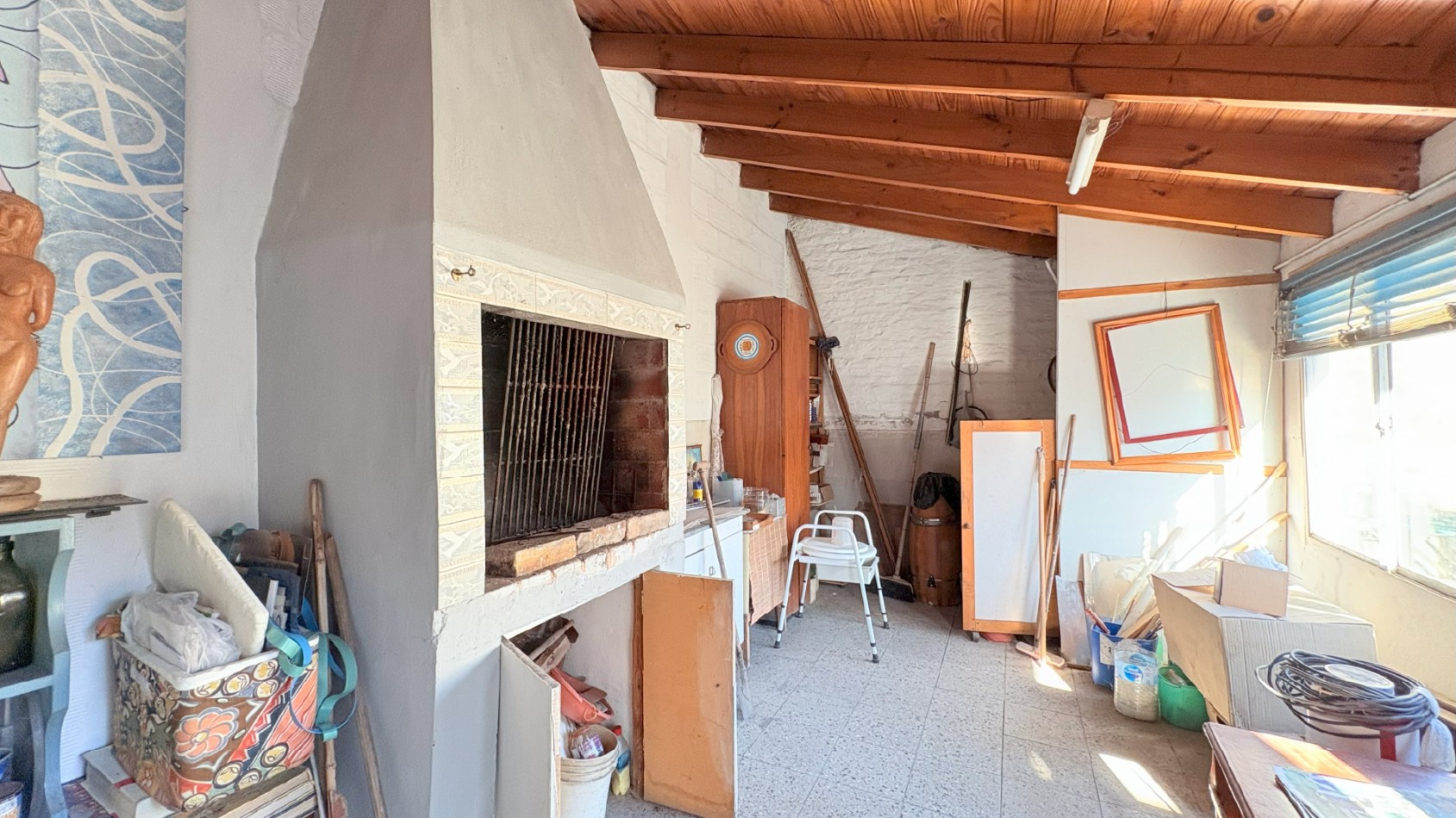 Casa 6 Ambientes con Quincho y Cochera Cubierta Para 2 Autos