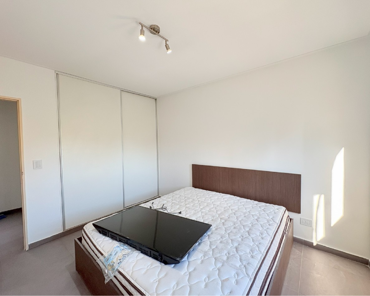 Departamento 2 Ambientes con Cochera