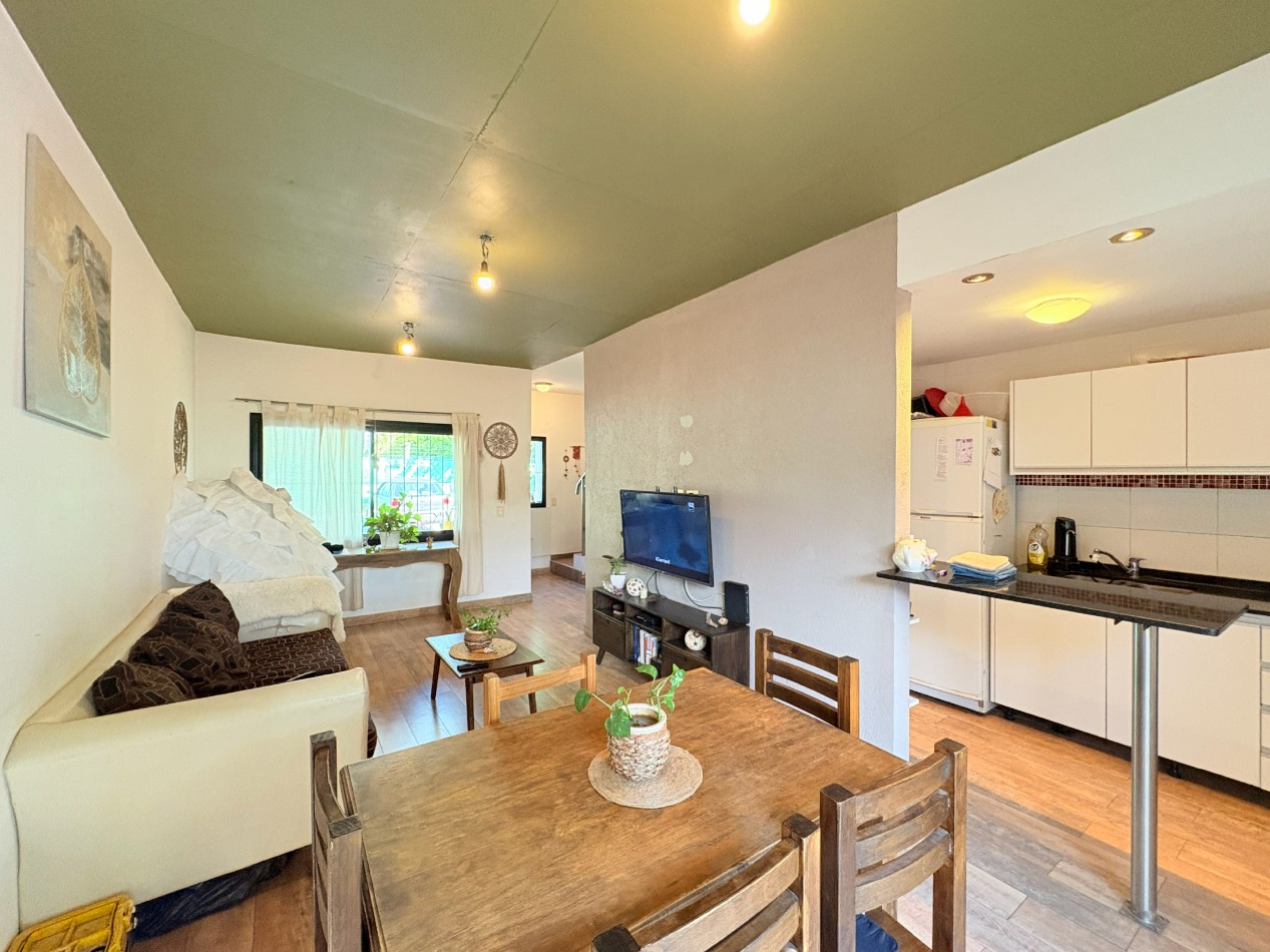 Hermoso Duplex 3 Ambientes con Patio y 2 Cocheras