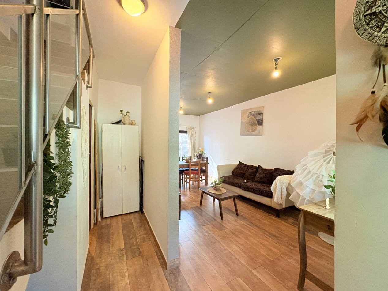 Hermoso Duplex 3 Ambientes con Patio y 2 Cocheras