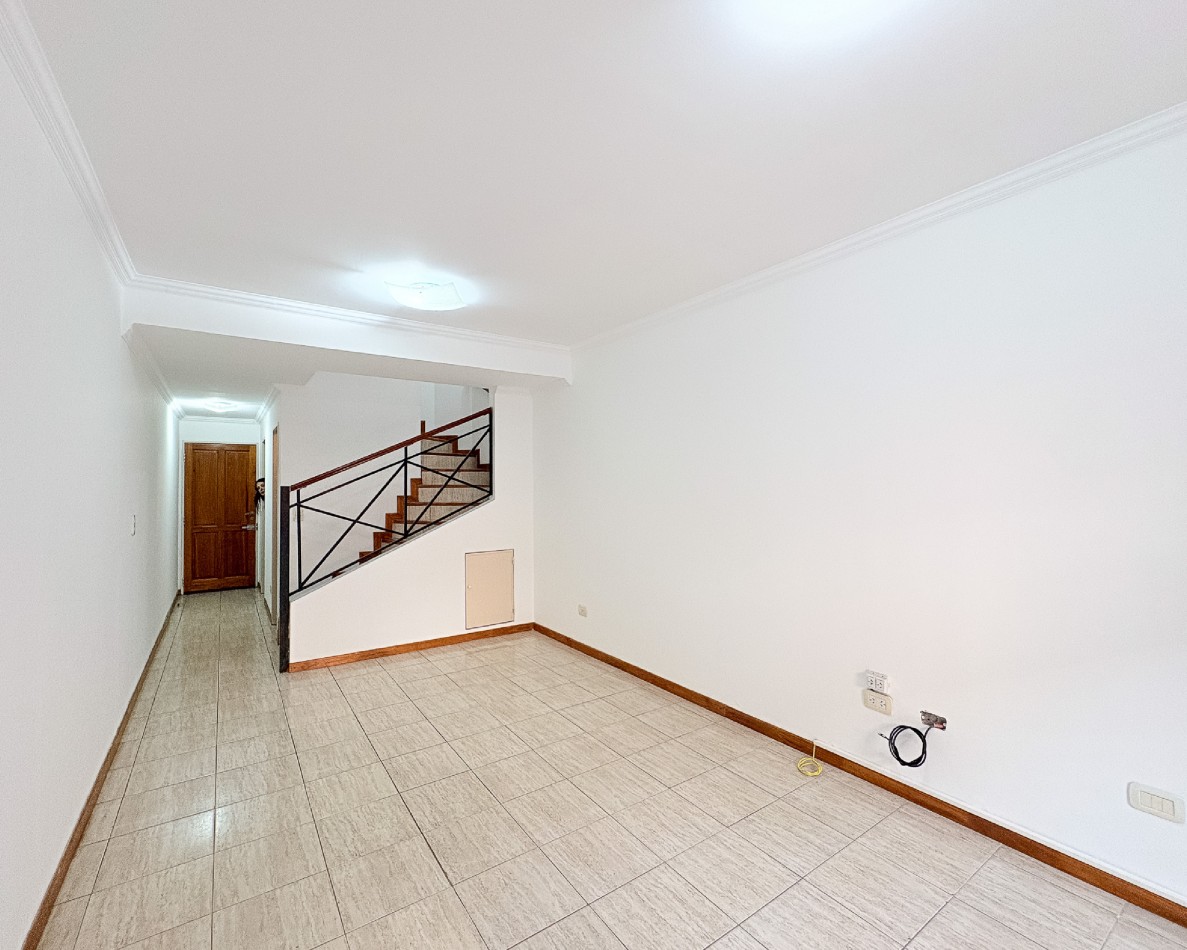 Hermoso Triplex con Cochera en complejo San Miguel Village