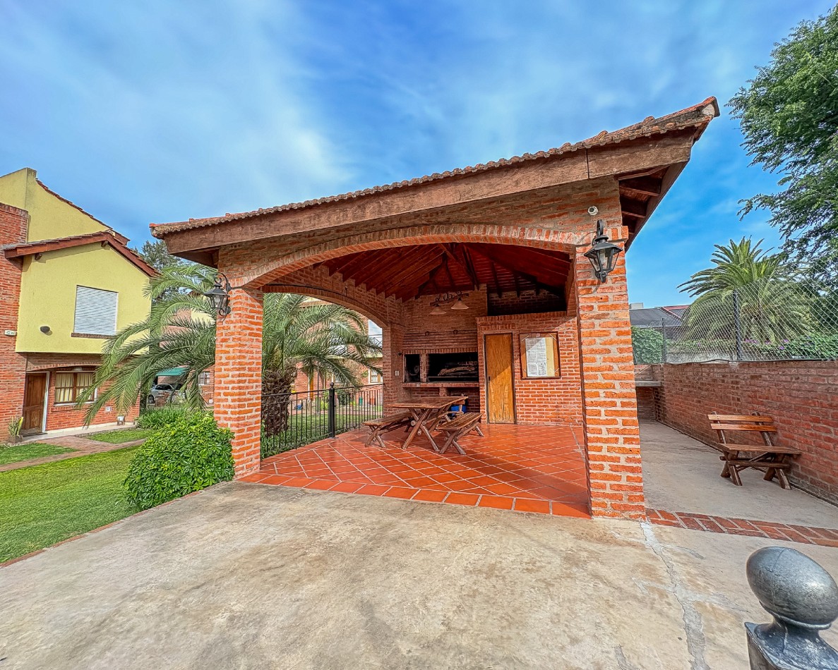 Hermoso Triplex con Cochera en complejo San Miguel Village