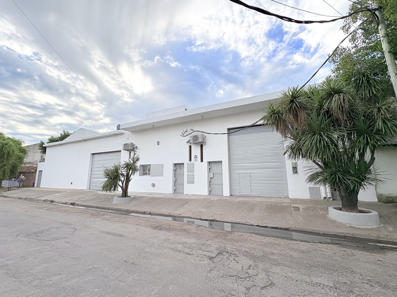 2 Galpones en Excelente Estado con Muy Buena Ubicacion en San Miguel