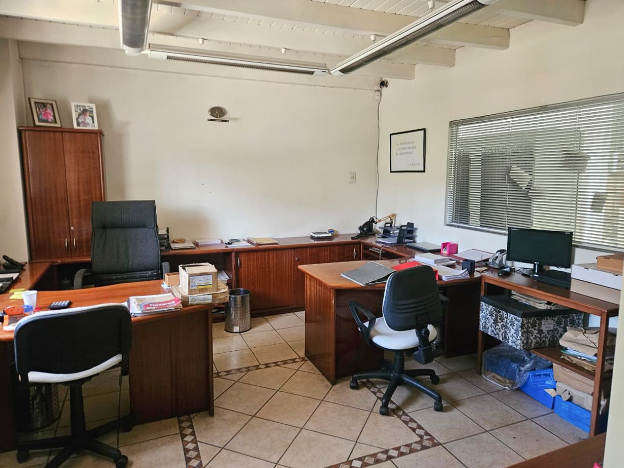 2 Galpones en Excelente Estado con Muy Buena Ubicacion en San Miguel