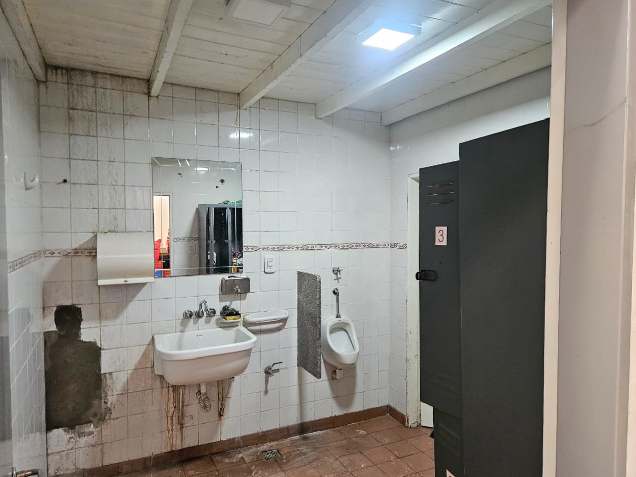 2 Galpones en Excelente Estado con Muy Buena Ubicacion en San Miguel