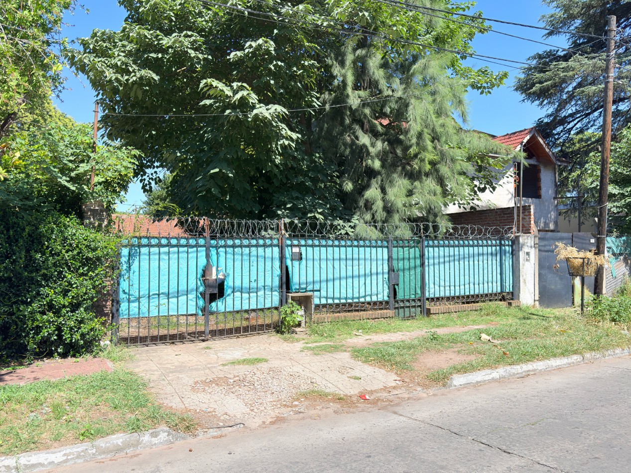 Casa con Gran Lote en Venta