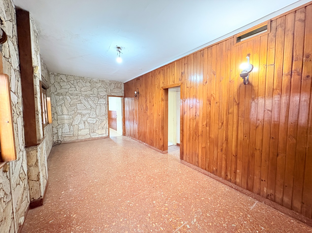 Casa con quincho y pileta en Venta en San Miguel