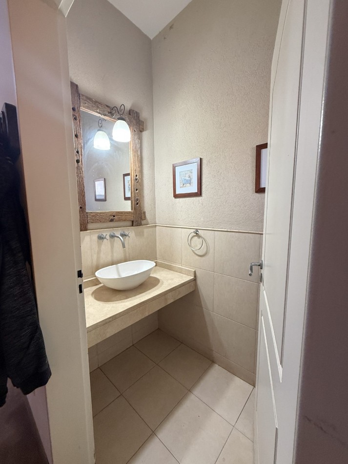 Casa de Categoria en Venta | Barrio Cerrado Gran Roble | San Miguel