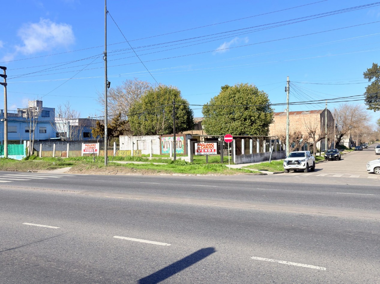 Lote en Venta - Excelente Ubicacion en Esquina - Bella Vista